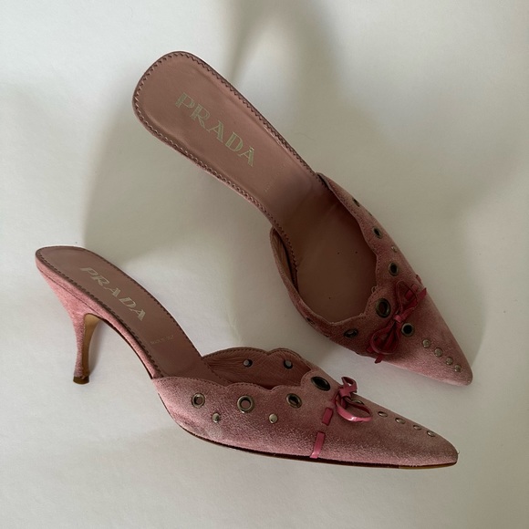 Vintage pink Prada suede heels - Picture 2 of 4
